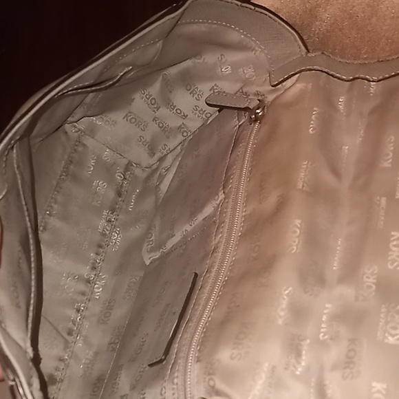 MICHAEL Kors Tina Studded Satchel gray 2 styles Handbag or Shoulder Bag - Picture 9 of 16